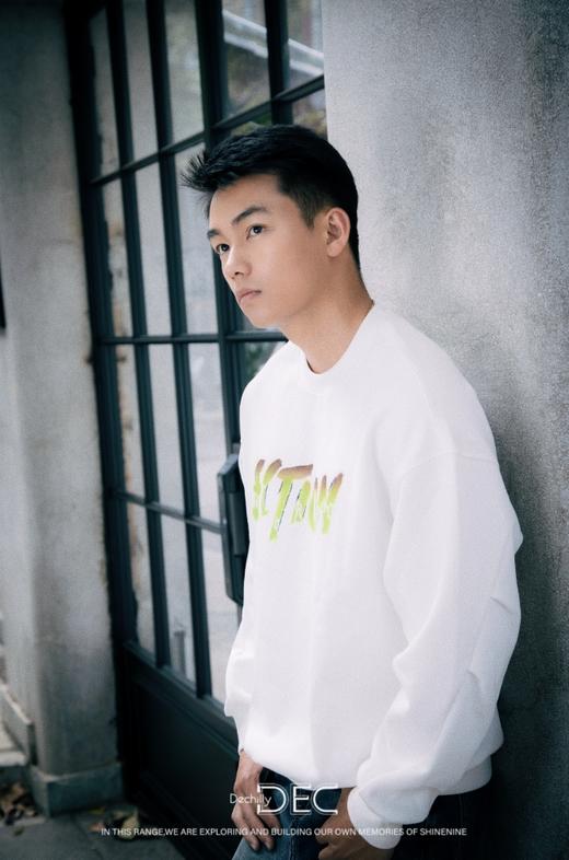 432564226涂鸦字母圆领卫衣 商品图6