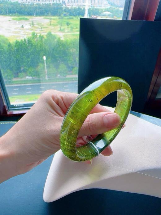 黄绿碧玺手镯 圈59.9 59.4克 商品图1