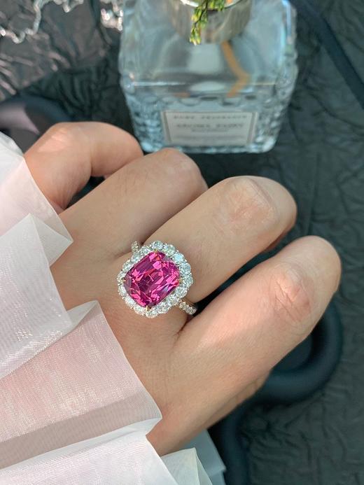 5.35克拉 无烧马亨盖尖晶石戒指吊坠两用款 商品图4