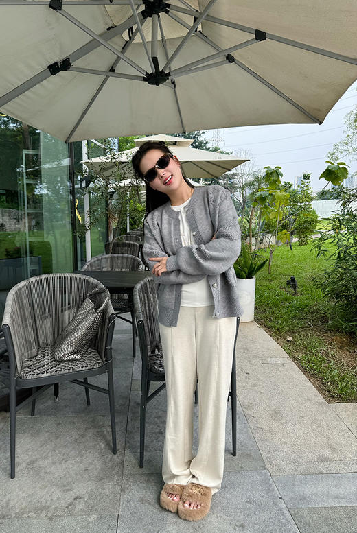 【积分换购】桃心订珠针织外套 3521010019 商品图12