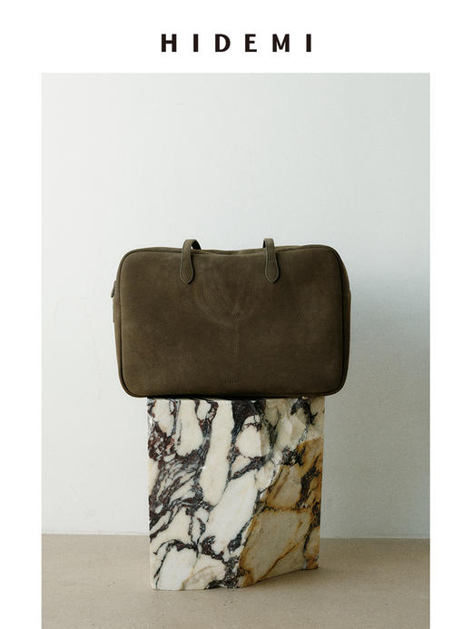 HIDEMI 经典款波士顿系列进口做旧复古感磨砂牛皮大号多用背包 大象灰/栗子棕 商品图10