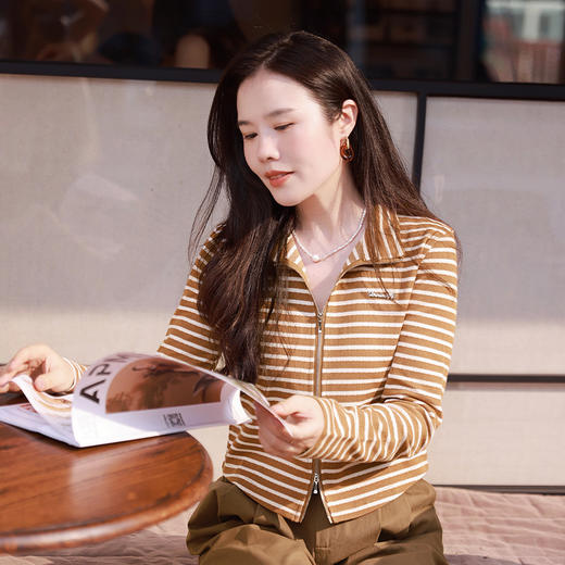 休闲显瘦老钱风 拉链设计针织双面短款卫衣 商品图1