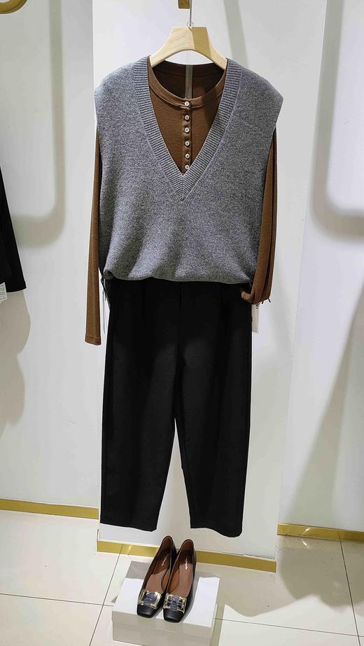 484762全毛侧拉链马甲 商品图2