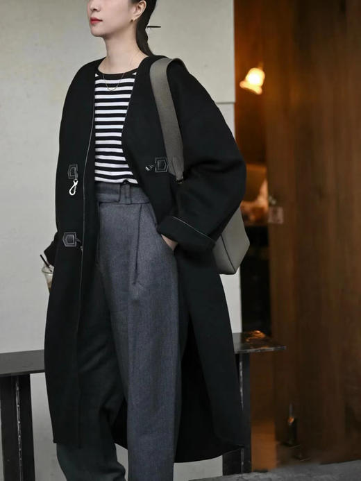 轻商务直筒羊毛深裥高腰裤 显瘦羊毛西装裤 干净利落极简风格好搭配 直筒裤型 纤瘦量感提升线条塑造腰身比例 宽腰封设计 商品图2