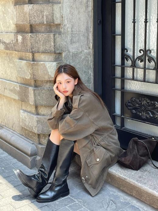 肯豆同款橄榄绿夹克 造型感多口袋设计 复古百搭工装风外套 高工艺定制高密全棉斜纹面料 舒适不易皱 复杂洗水工艺带出复古效果 OVERSIZE落肩版型 中性猎装夹克工装口袋外套 商品图5