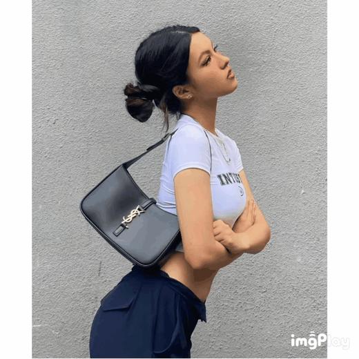 【ysI同款包包系列】明星最爱(11款经典热销款，万年不过时!!皮质很软很高级且收纳空间很大 超好搭配，日常不管是穿小裙子还是帅帅的都可以轻松驾驭 商品图1