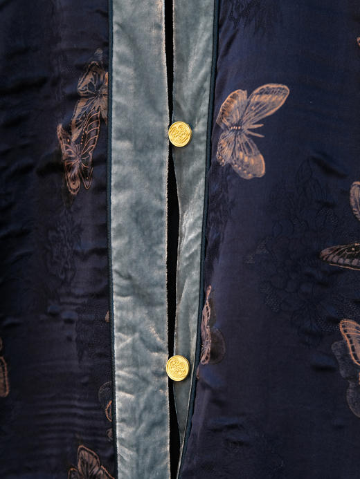 盛唐牡丹 |蝴蝶纹香云纱配丝绒马甲 商品图3