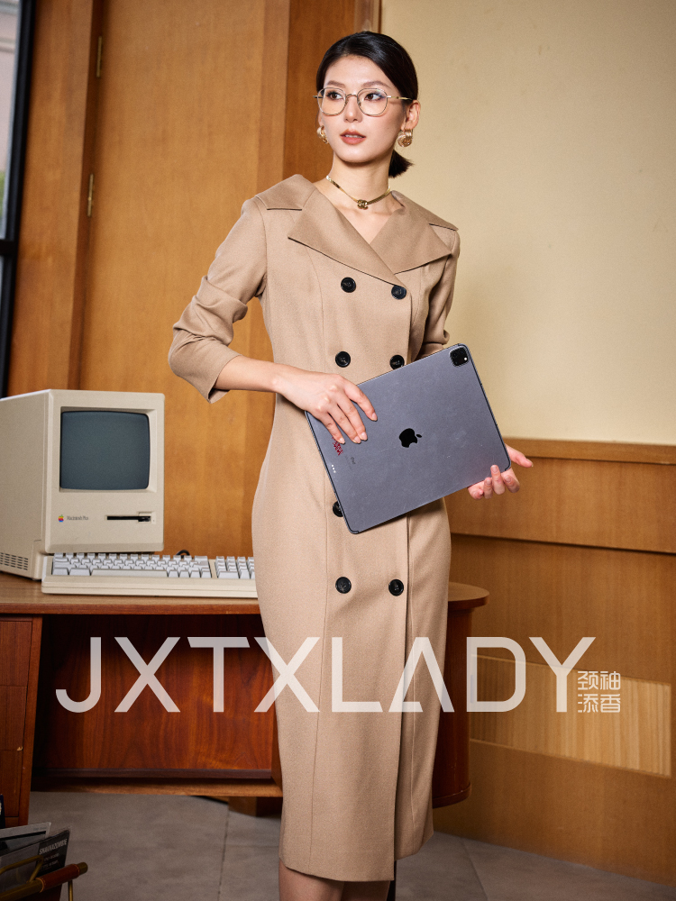 孤品1597D颈袖添香新款时尚气质中长款包臀女士职场装双排扣连衣裙 正码正拍 不退可换