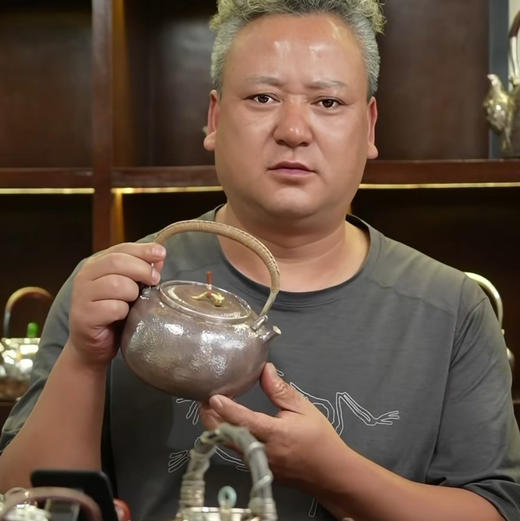 寸金文大师监制银壶 商品图0