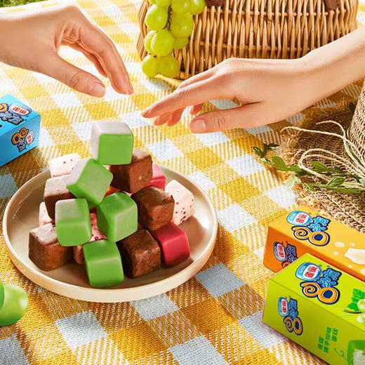 雀巢八次方杨梅芝士冰激凌84g 商品图3