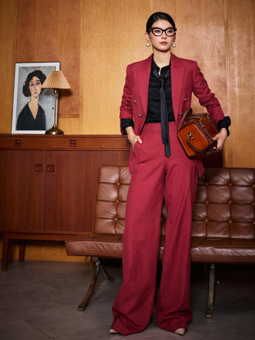 “无问西东”颈袖添香2024春季新款职业套裤琥珀色时尚气质套裤AT1XC3438 商品图1