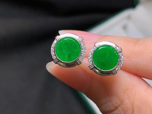 18k金冰辣绿翡翠耳钉 商品图0