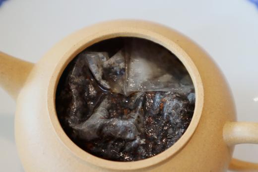 安化黑茶「鹤骨松姿」老天尖的醇润融合茶梗的清甜 优秀的拼配带来的质感体验 商品图5