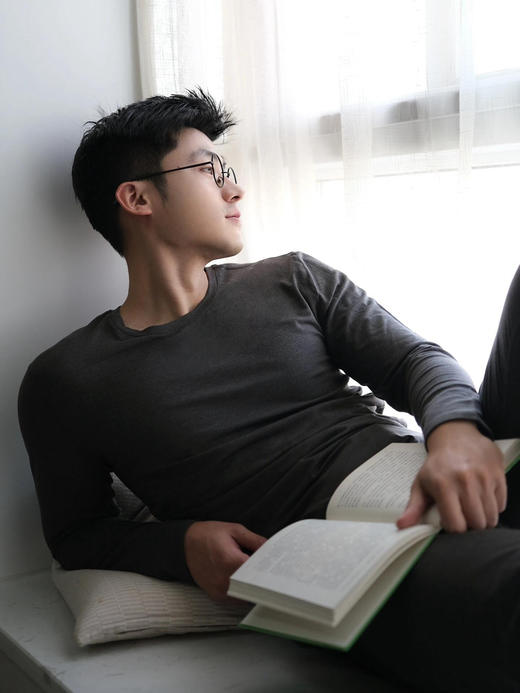 官网990！华家轻暖圆领莫代尔男士保暖内衣套装 秋冬薄款蓄热无痕打底秋衣秋裤 商品图4