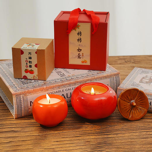 【好香薰，健康安全！】柿柿如意新年香薰装饰，蜡烛陶瓷罐礼盒，创意小众新年礼物摆件结婚伴手礼，是香薰 也是一种艺术品！-QQ 商品图2