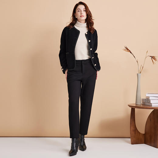 EITIE爱特爱简约经典圆领小香风羊毛兔毛短款呢子外套冬新款D2403419 商品图6