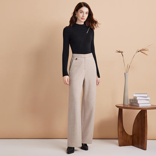EITIE爱特爱时尚高腰显瘦百搭毛呢直筒燕麦色休闲裤冬季新款D2405411 商品图1