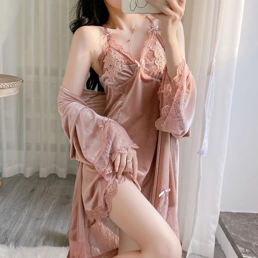 【YW】无忧购秋冬ins风纯欲性感蕾丝金丝绒吊带睡裙+睡袍家居服套装095/096(截单后7天发货)25年清仓捡漏 商品图14