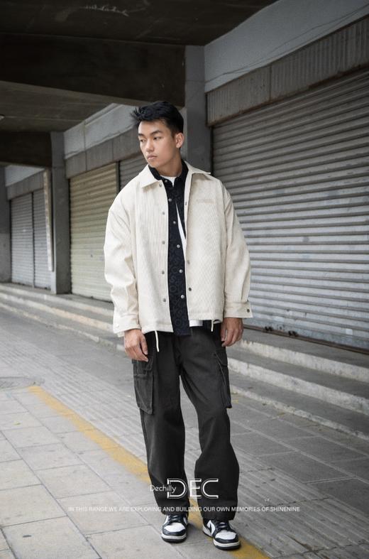 432972998时尚休闲夹克 商品图1