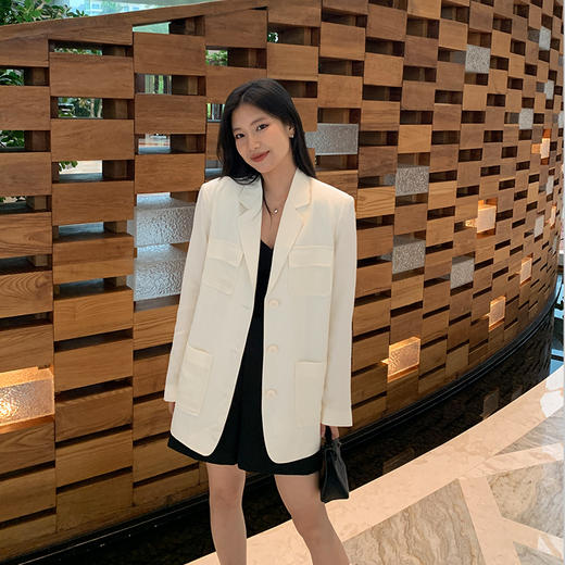 【顺丰包邮】43634 洛诗琳原创设计感宽松百搭休闲廓形西装外套94062 商品图1