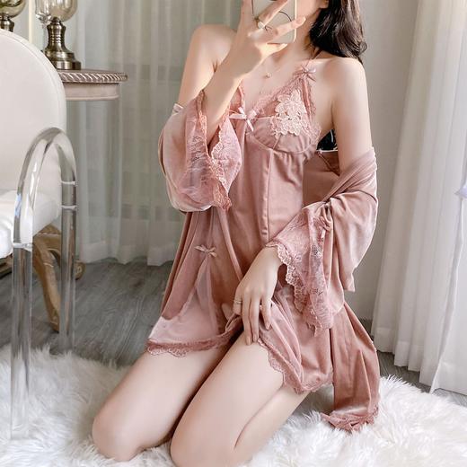 【YW】无忧购秋冬ins风纯欲性感蕾丝金丝绒吊带睡裙+睡袍家居服套装095/096(截单后7天发货)25年清仓捡漏 商品图13
