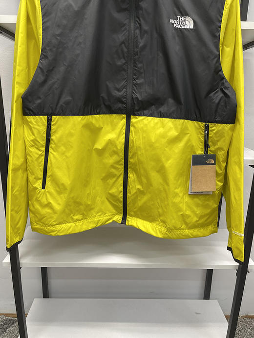THE NORTH FACE/北面  男士宽松版型刺绣标拼色防泼水防风外套 商品图2