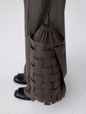 Simple Project/A24202/皮质编织包