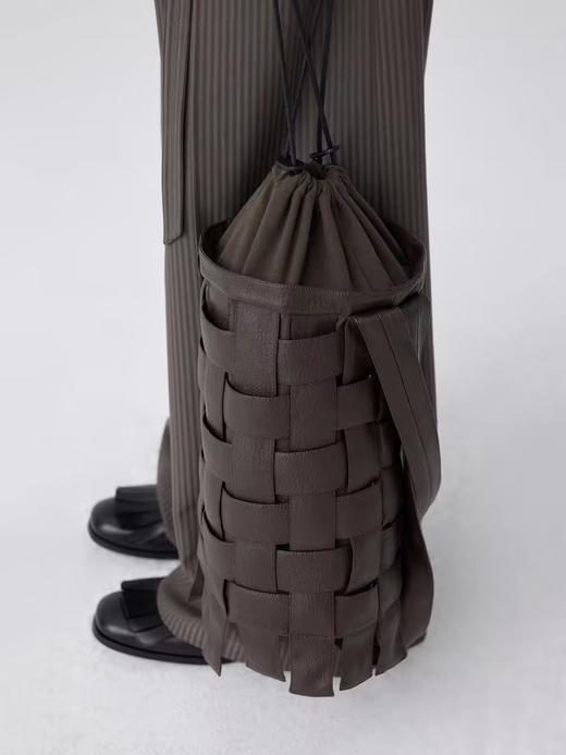 Simple Project/A24202/皮质编织包 商品图0