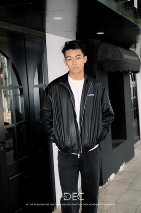 439672042酷帅PU夹克