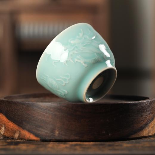雷慧仙青瓷龙杯 商品图1