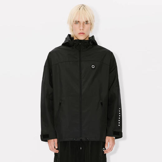 KENZO 高田贤三 男士小海棠花徽标贴花连帽外套 黑色 FE65 BL171 9NB 99 商品图1