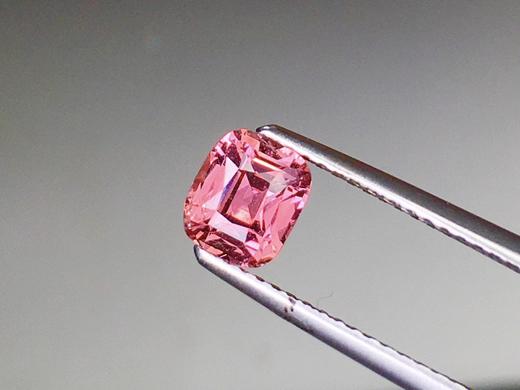 1.19克拉无烧帕帕拉恰裸石 商品图1