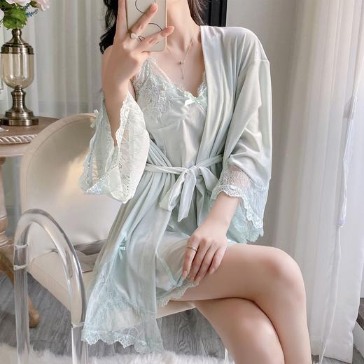 【YW】无忧购秋冬ins风纯欲性感蕾丝金丝绒吊带睡裙+睡袍家居服套装095/096(截单后7天发货)25年清仓捡漏 商品图7