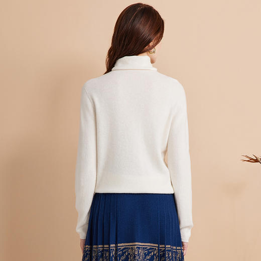 EITIE爱特爱柔软无缝打底薄款高领修身显瘦羊毛针织衫冬新款D2401423 商品图5