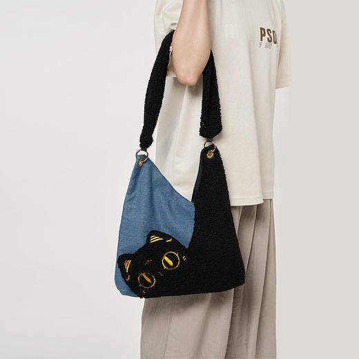 大英博物馆 盖亚·安德森猫和她的朋友们系列 萌猫牛仔拼接单肩包 商品图2