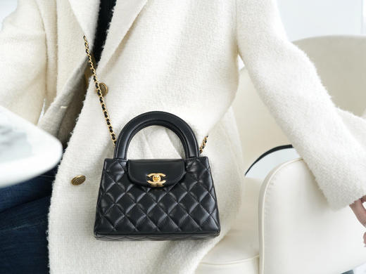 CHANEL香奈儿Kelly金标链条带手柄 亮面小牛皮 斜挎单肩手提包 迷你/超迷你女款 黑色（HH） 商品图4