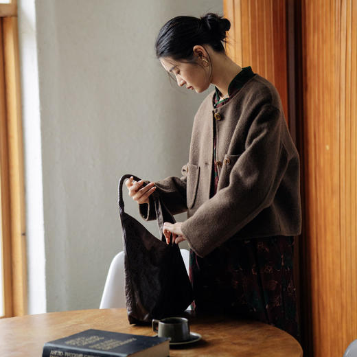 绽放558朵/秋冬羊毛混纺气质*圆领复古果实纽扣双面呢短外套 商品图1