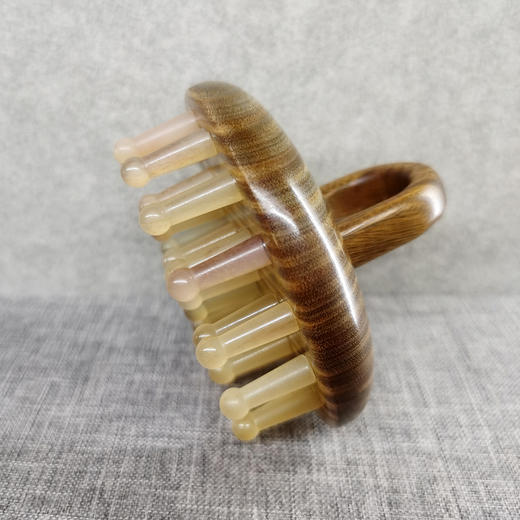 绿檀羊角按摩梳 商品图1