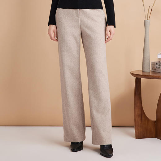 EITIE爱特爱时尚高腰显瘦百搭毛呢直筒燕麦色休闲裤冬季新款D2405411 商品图3