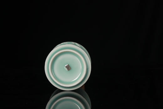 雷慧仙青瓷束腰牡丹杯 商品图5