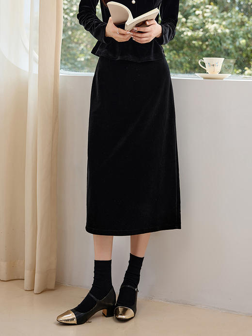 【年终特卖】熙世界黑丝绒半身裙女秋冬2025新款高腰开叉a字直筒包臀长裙子 商品图0