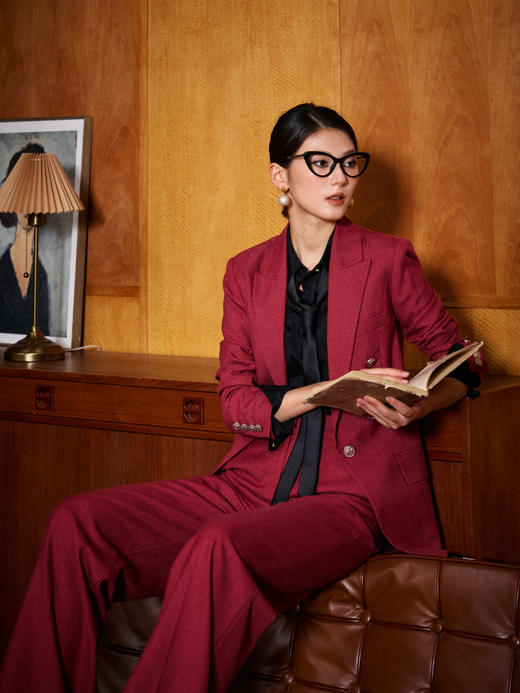 “无问西东”颈袖添香2024春季新款职业套裤琥珀色时尚气质套裤AT1XC3438 商品图4