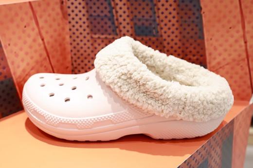 CROCS 石英粉 经典花卷洞洞鞋 210846-6UR 商品图1