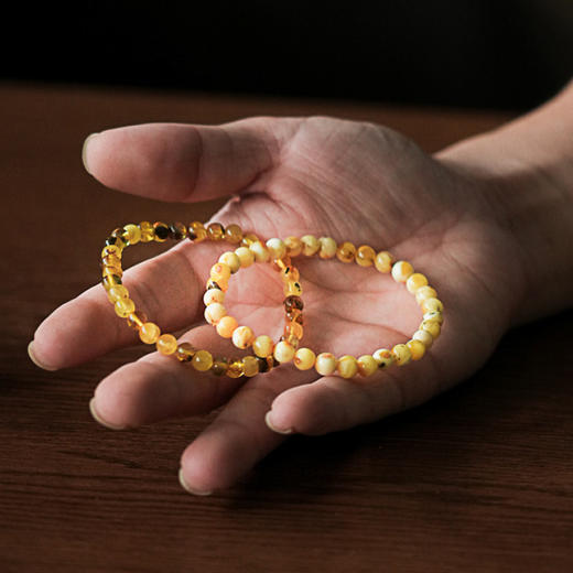 *自营*拾柒琥珀手串礼盒 | #含琥珀手串x1蓝色心经帆布袋x1#药珀琥珀材质蜜蜡手串佛珠天然琥珀珠子文玩手链男女手链中式。 商品图0