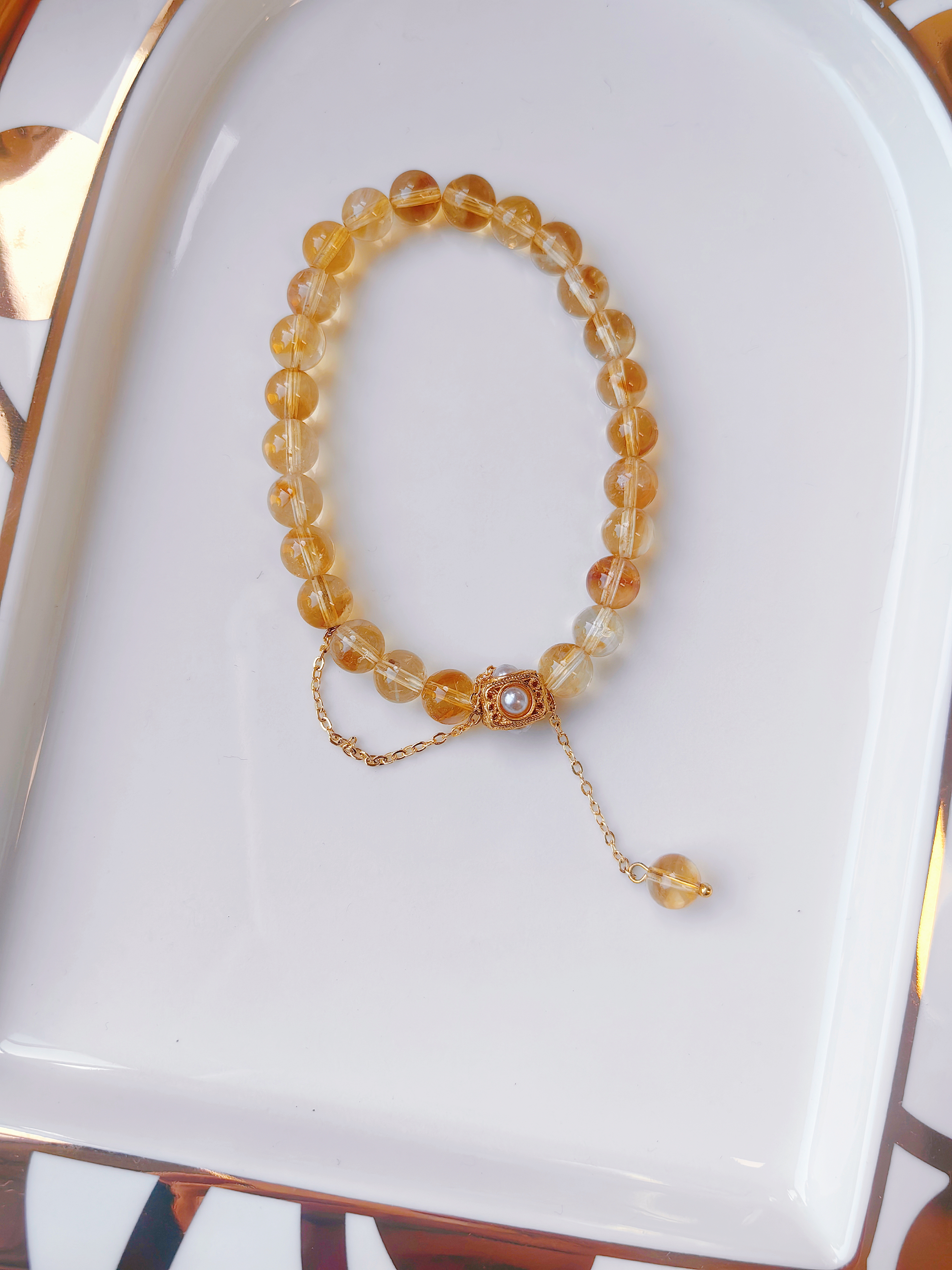 「 八方来财 」黄阿赛/红胶花水晶手串