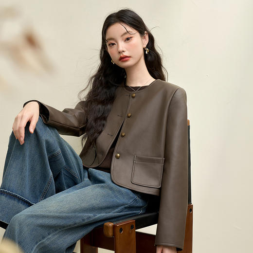 简约复古高级感哑光PU皮面外套女早春圆领短款外套V3442405 商品图2