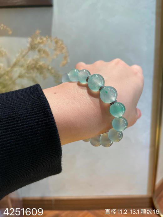 4251609，手串。具体价格微信咨询 商品图0