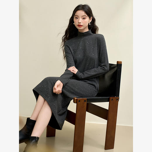 慵懒气质高级感亮片长袖连衣裙女秋季半高领针织直筒裙V4242913 商品图0