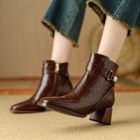 【预售7天】简约时装靴方头粗跟高跟女靴，金属扣牛皮百搭短靴NJMK&K1167