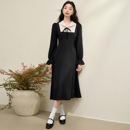 赫本风黑白撞色蝴蝶结长袖连衣裙女秋季收腰V领针织裙V4142952 商品图1